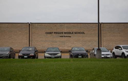 JESSICA LEE / FREE PRESS FILES
                                The fitness centre occupies the basement of Chief Peguis Middle School at 1400 Rothesay St.