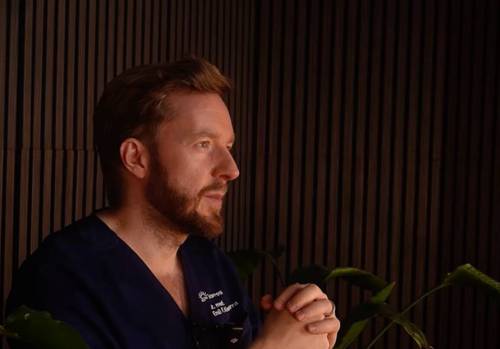YouTube
                                Dr. Emil Kendziorra expounds on the finer points of cryopreservation.