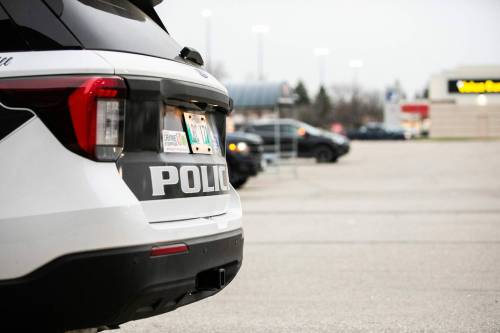MIKAELA MACKENZIE / FREE PRESS FILES
                                Winnipeg police Chief Gene Bowers said very few municipal police services in Canada provide special duty officers to retailers.