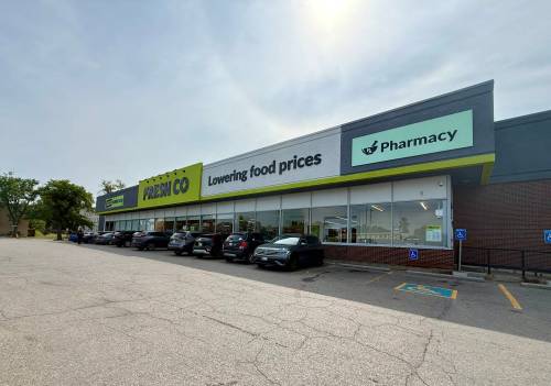 SCOTT BILLECK / FREE PRESS
                                Winnipeg police say a security guard was assaulted at the FreshCo on Sargent Avenue on Aug. 28.