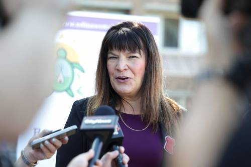 RUTH BONNEVILLE / FREE PRESS
                                Housing Addictions and Homelessness Minister Bernadette Smith said the centre is a &lsquo;needed resource.&rsquo;