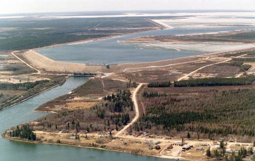 WAYNE GLOWACKI / FREE PRESS FILES
                                Last week&rsquo;s visit came just weeks after the Federal Court on Sept. 3 ordered Ottawa pay Opaskwayak Cree Nation $27 million over damages suffered due to the construction of the Grand Rapids hydro dam in the 1960s.
                                WAYNE GLOWACKI/WINNIPEG FREE PRESS GRAND RAPIDS, MANITOBA…Settlement reached with the Grand Rapids Fishers. Aerial of Manitoba Hydro Dam at Grand Rapids. April 27 2000