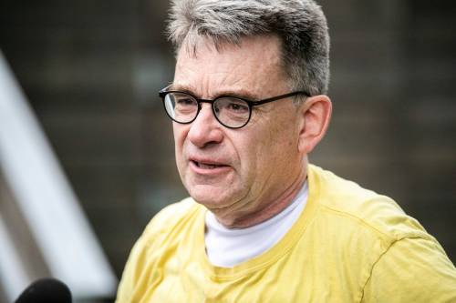 MIKAELA MACKENZIE / FREE PRESS FILES
                                Coun. Brian Mayes called a motion to change the employee status for Winnipeg Transit Plus drivers a &ldquo;ridiculous anti-worker provision.&rdquo;