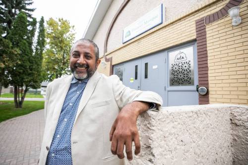 MIKAELA MACKENZIE / FREE PRESS
                                Ismael Mukhtar stands at Pioneer Mosque, Manitoba&rsquo;s first purpose-built mosque, which officially opened in September 1976 on Hazelwood Avenue.