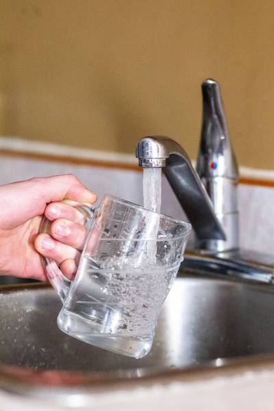 MIKAELA MACKENZIE / FREE PRESS
                                Winnipeg&rsquo;s water rates should be reviewed.