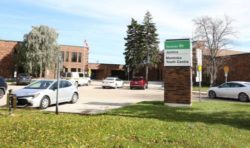 Ruth Bonneville / Free Press Local
                                A volunteer-led pop-up library at the Manitoba Youth Centre has been shut down by the province, leaving experts and advocates baffled.