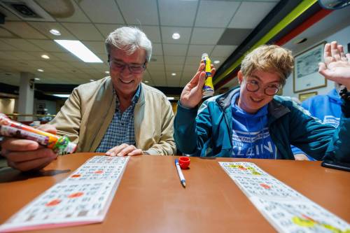 MIKE DEAL / FREE PRESS
                                Bingo at the Belgian Club with his operations director, Wells Mayes.