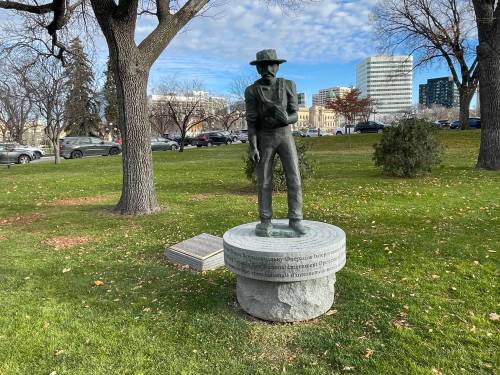 John Kendle / Free Press
                                The Winnipeg Receiving Station monument was erected in October 2015 on the Manitoba legislative grounds.